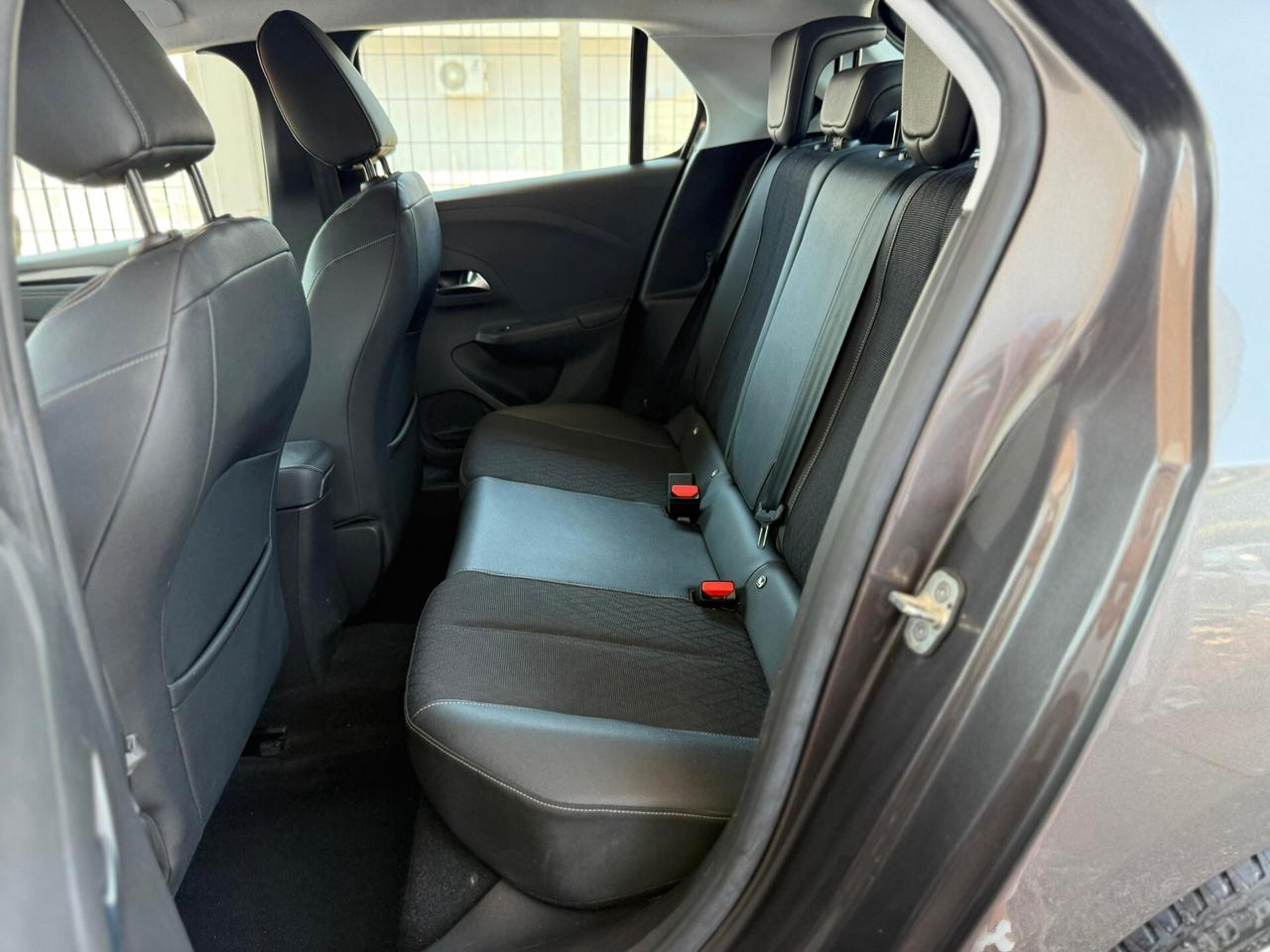 Opel Corsa 1.2 Elegance