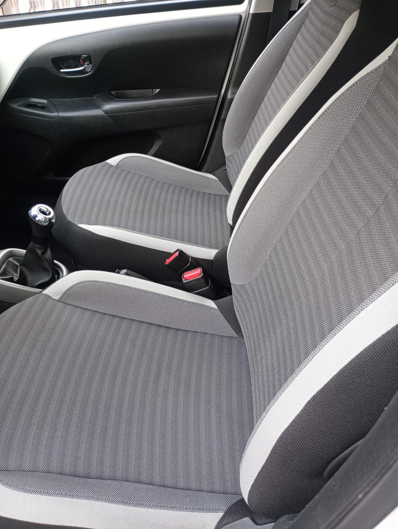 Toyota Aygo Connect 1.0 VVT-i 72 CV 5 porte x-play