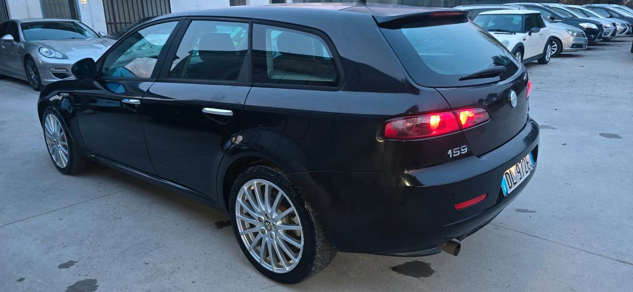 Alfa 159 tutta apena revisionata e batteria nuova