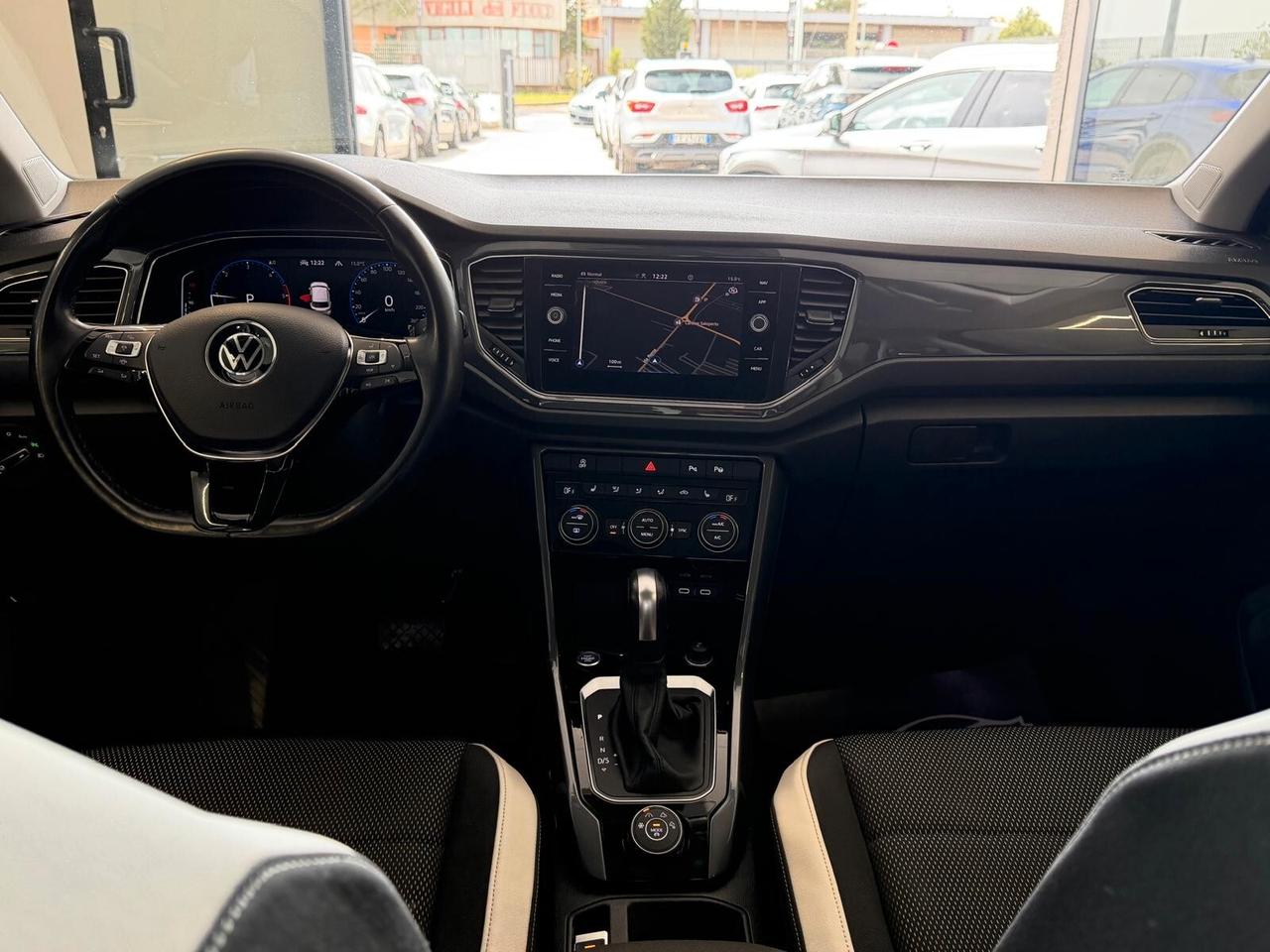 VOLKSWAGEN T-ROC 2.0 DSG 4MOTION 150CV PELLE NAVI CAM ANNO 2022