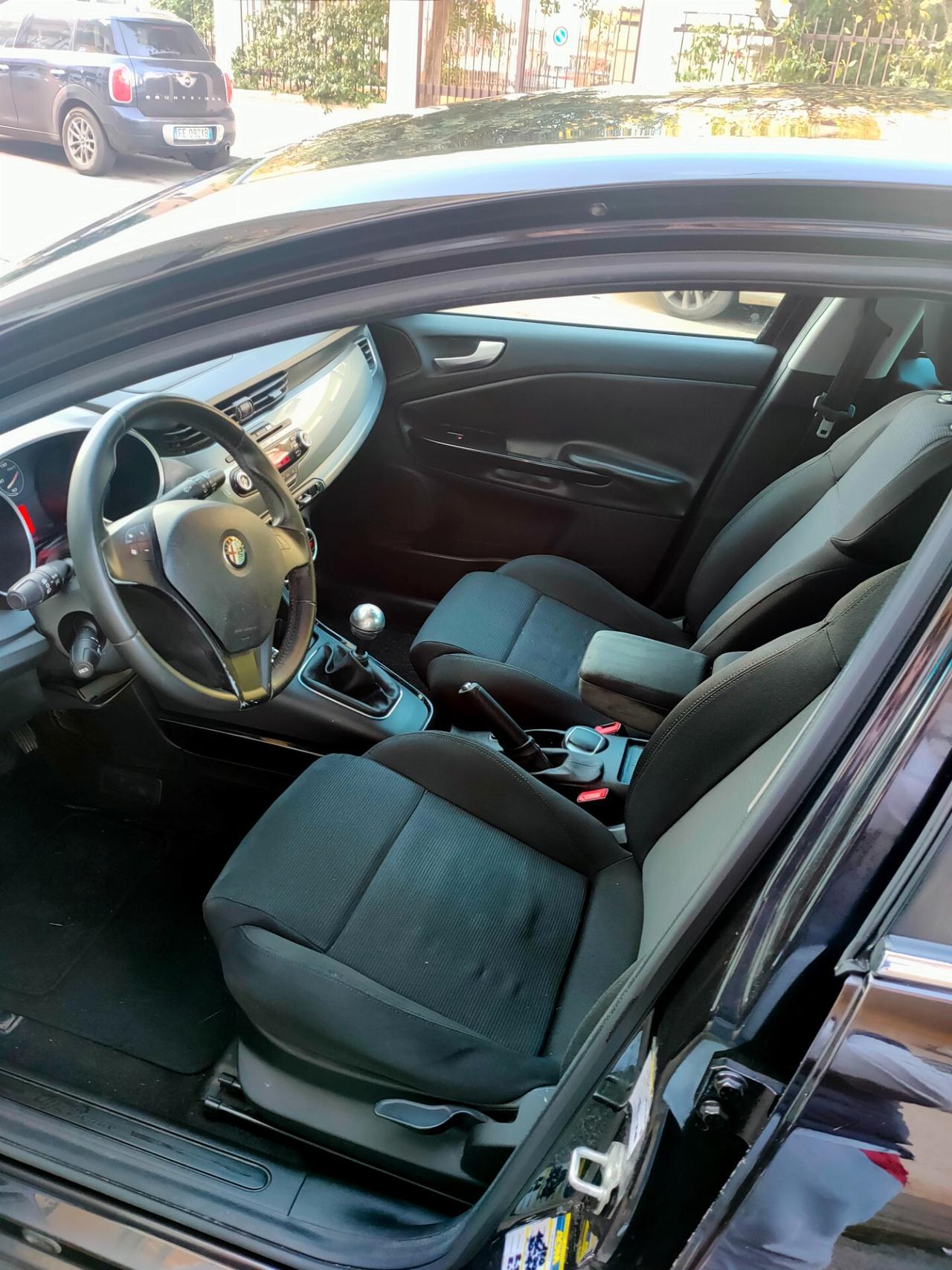 Alfa Romeo Giulietta 1.6 JTDm-2 105 CV Distinctive