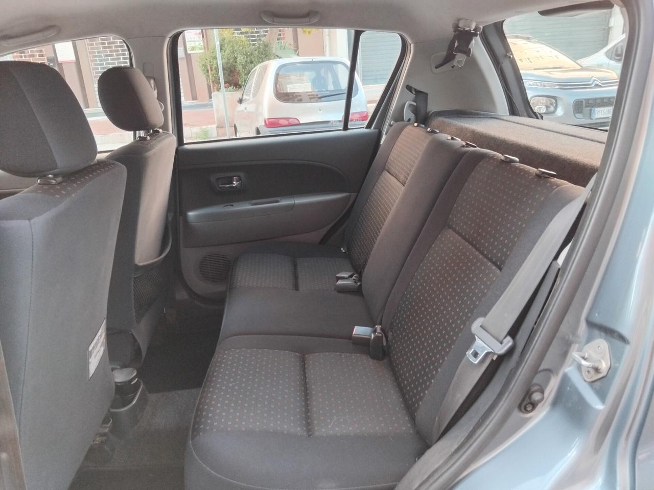 DAIHATSU SIRION 2010 CLIMA RADIO PERFETTA