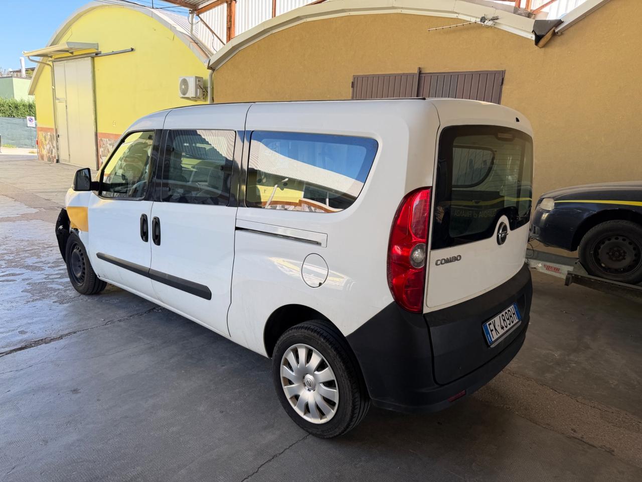 Opel Combo 1.6 CDTi 105cv 5 Posti Clima -2017