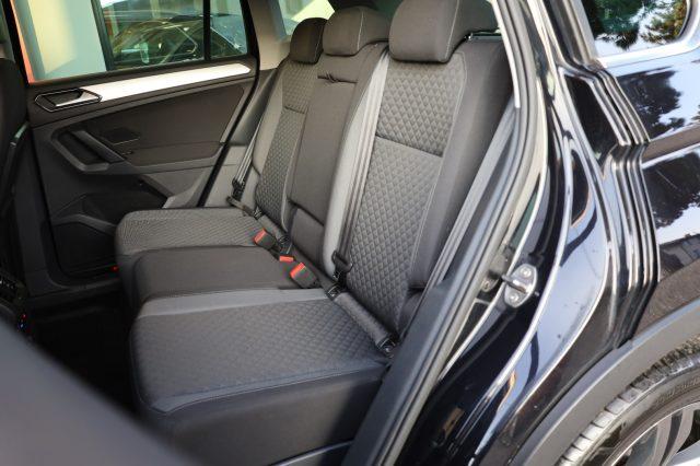 VOLKSWAGEN Tiguan 2.0 TDI Sport R-LINE 19" Full LED ACC Radar