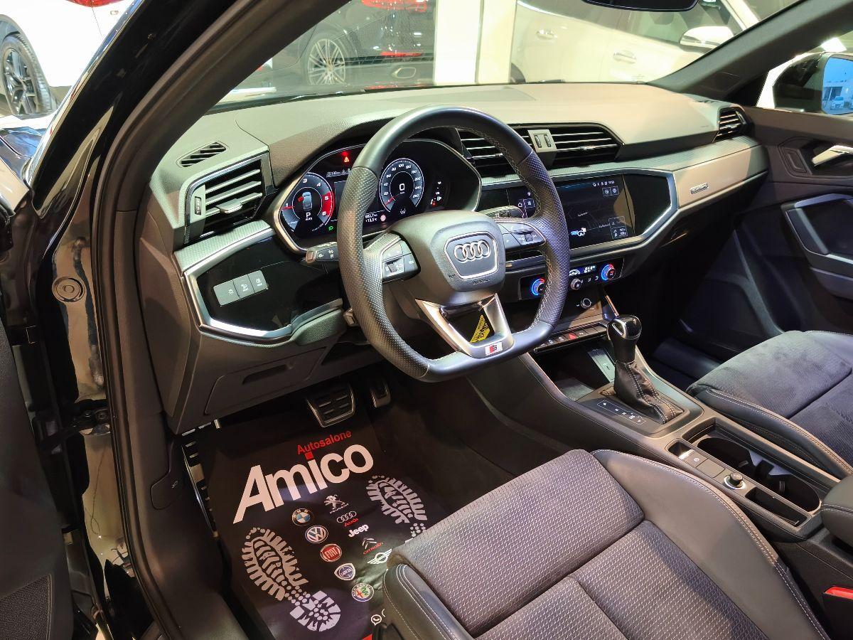 AUDI Q3 Sportback SPB 40 TDI Identity Black S-line