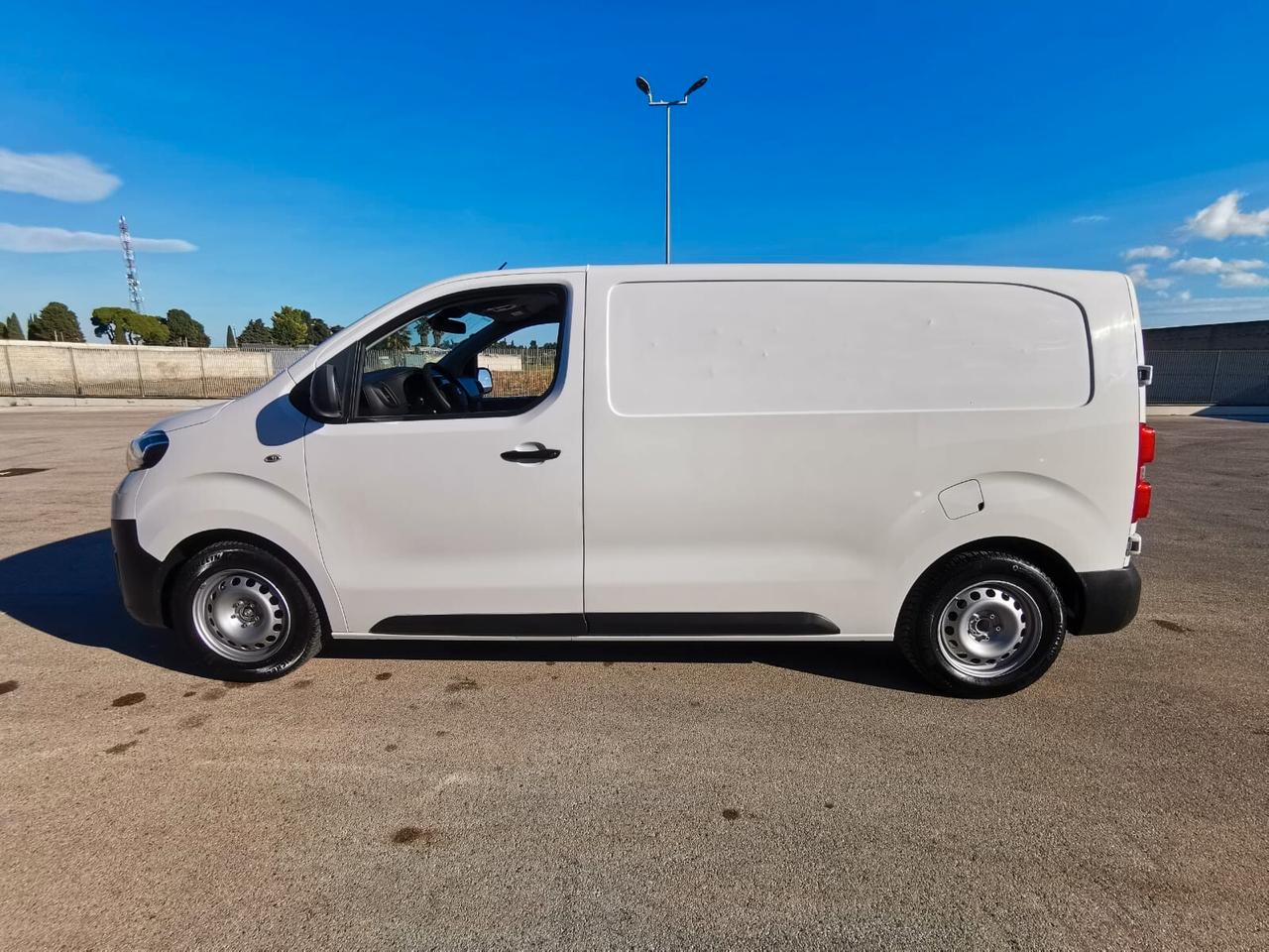 Toyota Proace 1.5D 120CV PL-TN Furg. 5p. 10q Comfort
