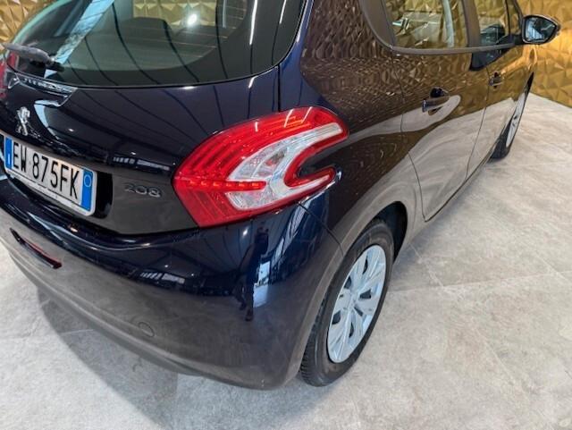 Peugeot 208 1.4 HDi 68 CV 5 porte Allure