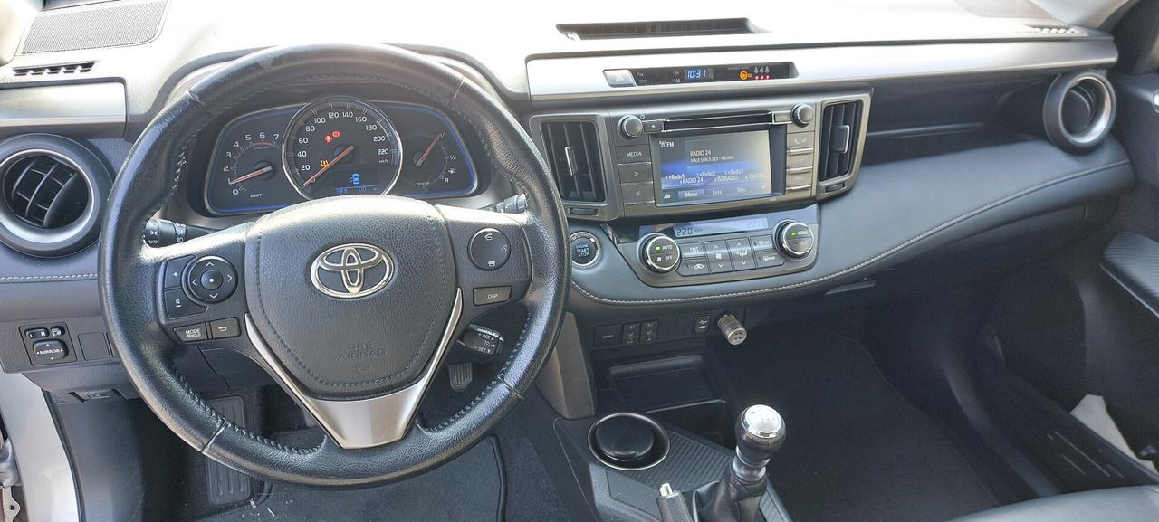 Toyota RAV 4 RAV4 2.0 D-4D 4WD Lounge