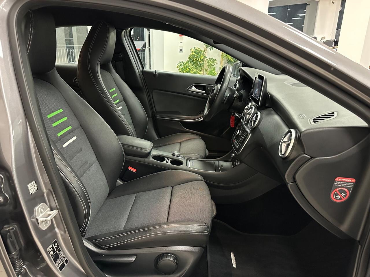 Mercedes-benz A 160 d Automatic Sport 109 Cv - 2017