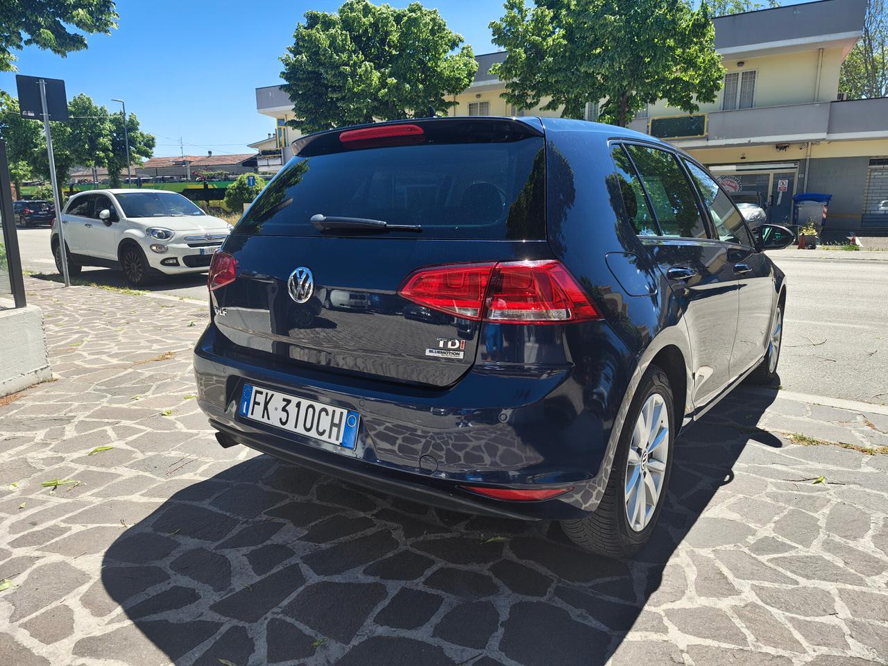 Volkswagen Golf Business 2.0 TDI DSG 5p. Highline BlueMotion Tech.
