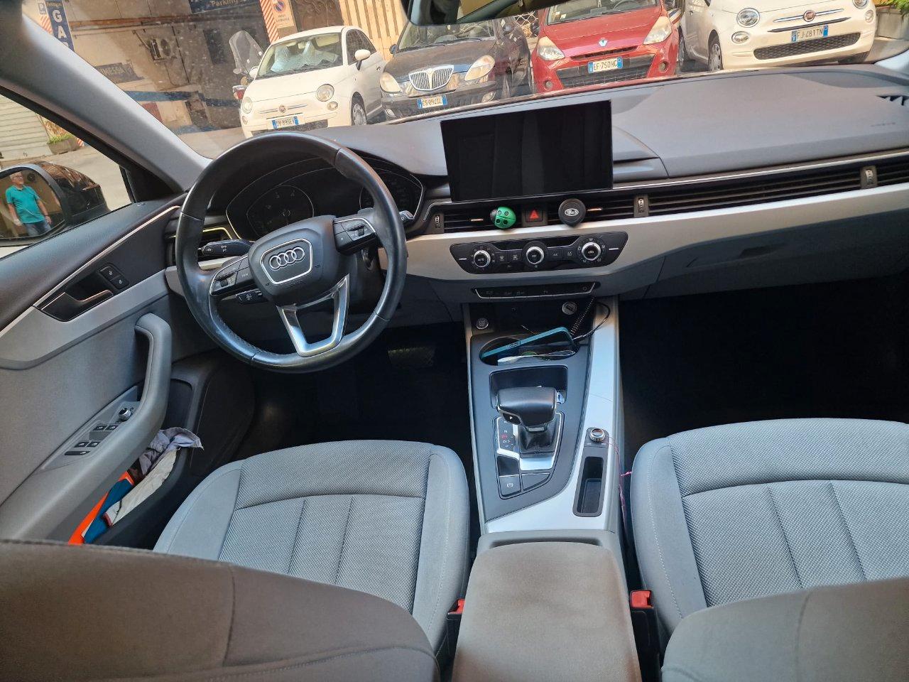 Audi A4 Avant 35 2.0 tdi mhev Business Advanced 163cv s-tronic