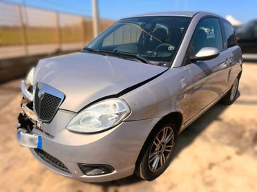 Lancia Ypsilon 1.3 MJT 90 CV Platino