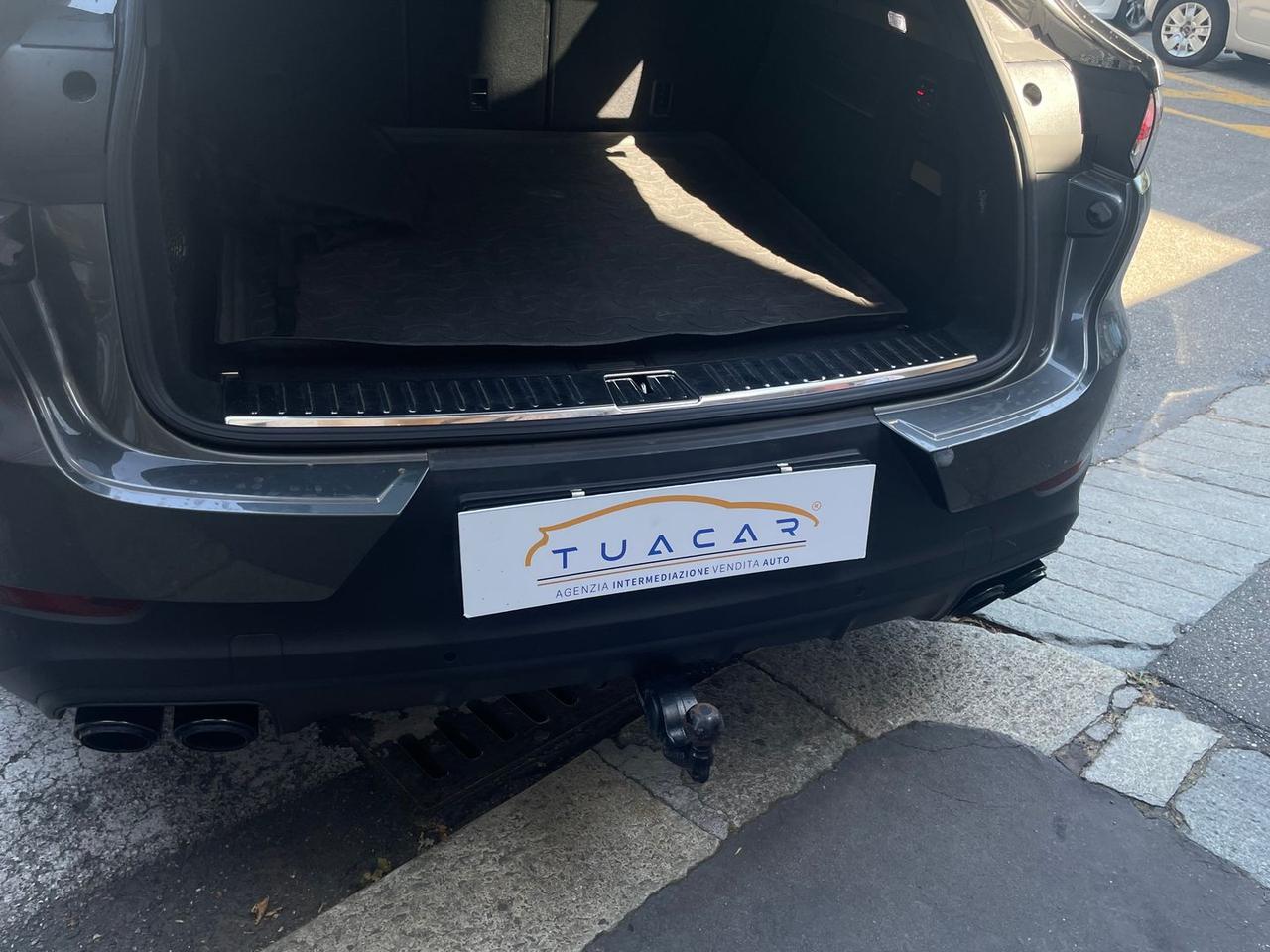 Porsche Cayenne Platinum Edition 3.0 S #6026