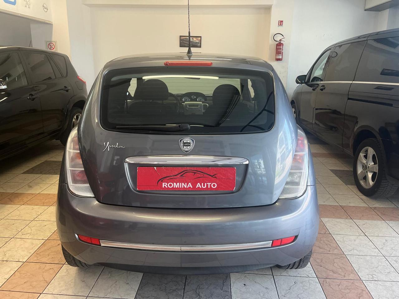 Lancia Ypsilon 1.2 Oro Bianco