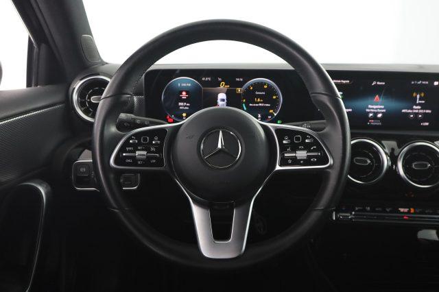 MERCEDES-BENZ A 180 A 180 d Automatic Sport