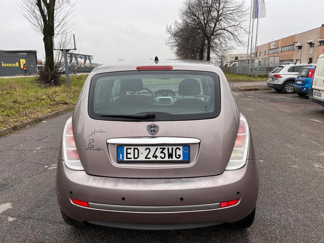 Lancia Ypsilon 1.2 69 CV Platino