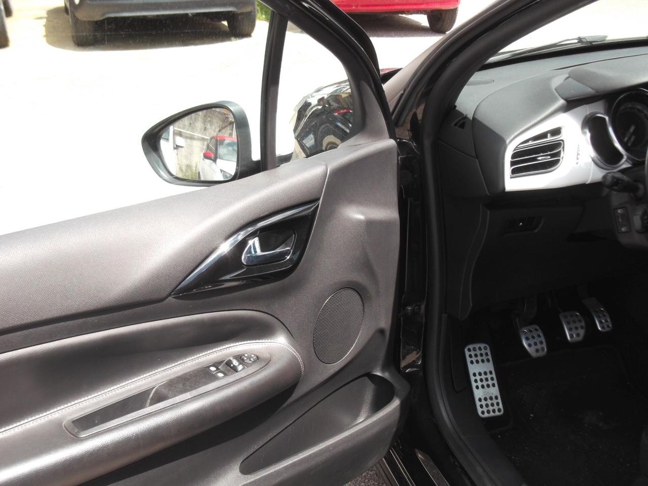 Ds DS3 DS 3 1.6 THP 155 Sport Chic - 14