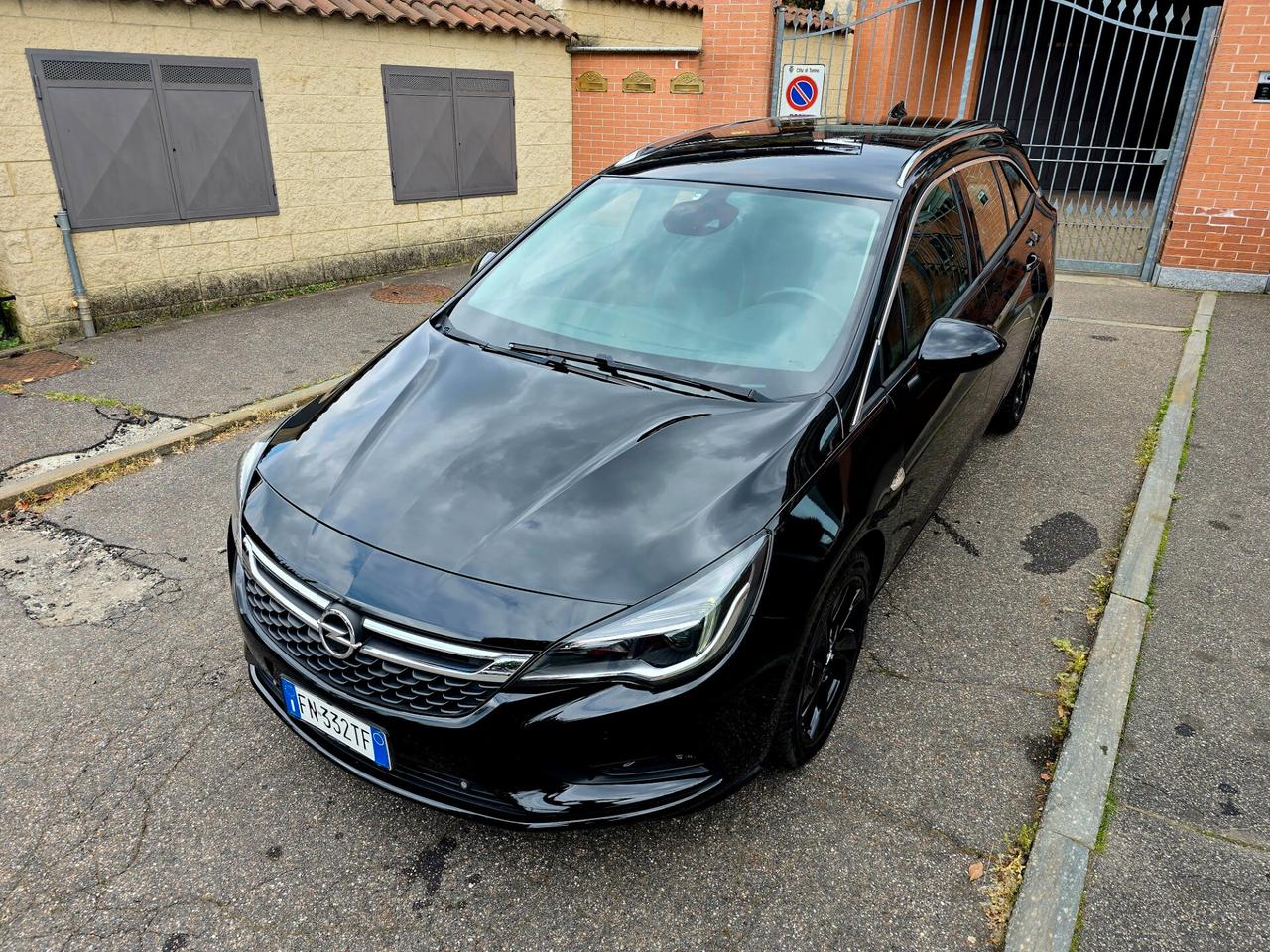 Opel Astra SportsTourer Cosmo 1.6 cdti (160cv) S&S Innovation