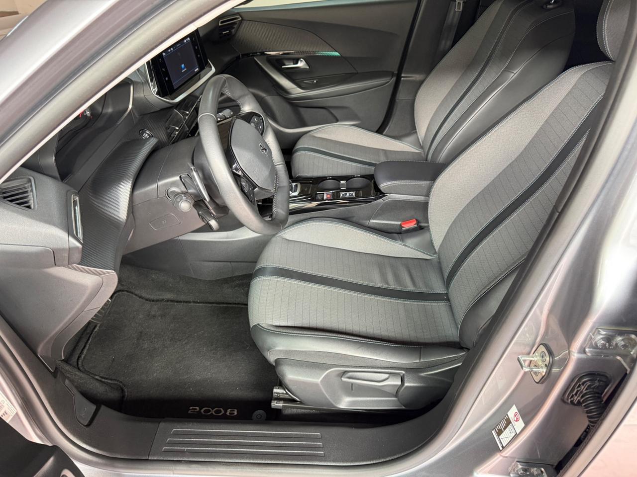 Peugeot 2008 BlueHDi 130 S&S EAT8 Allure Pack