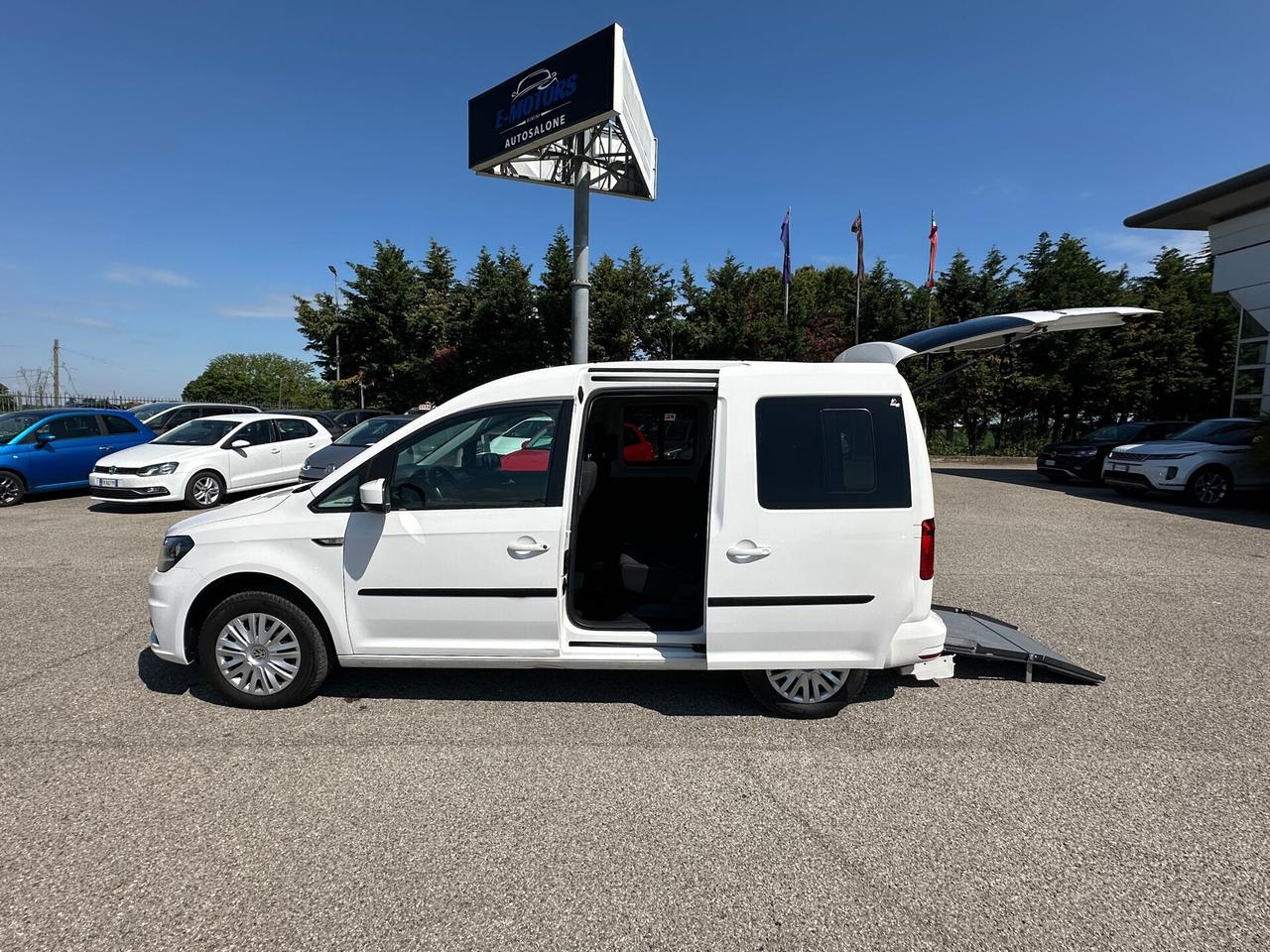 Volkswagen Caddy Pianale Ribassato PER DISABILI 2.0 TDIHighline - 2019