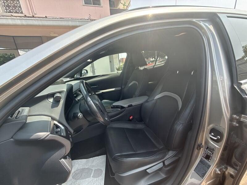 Lexus UX UX 250 Hybrid Midnight