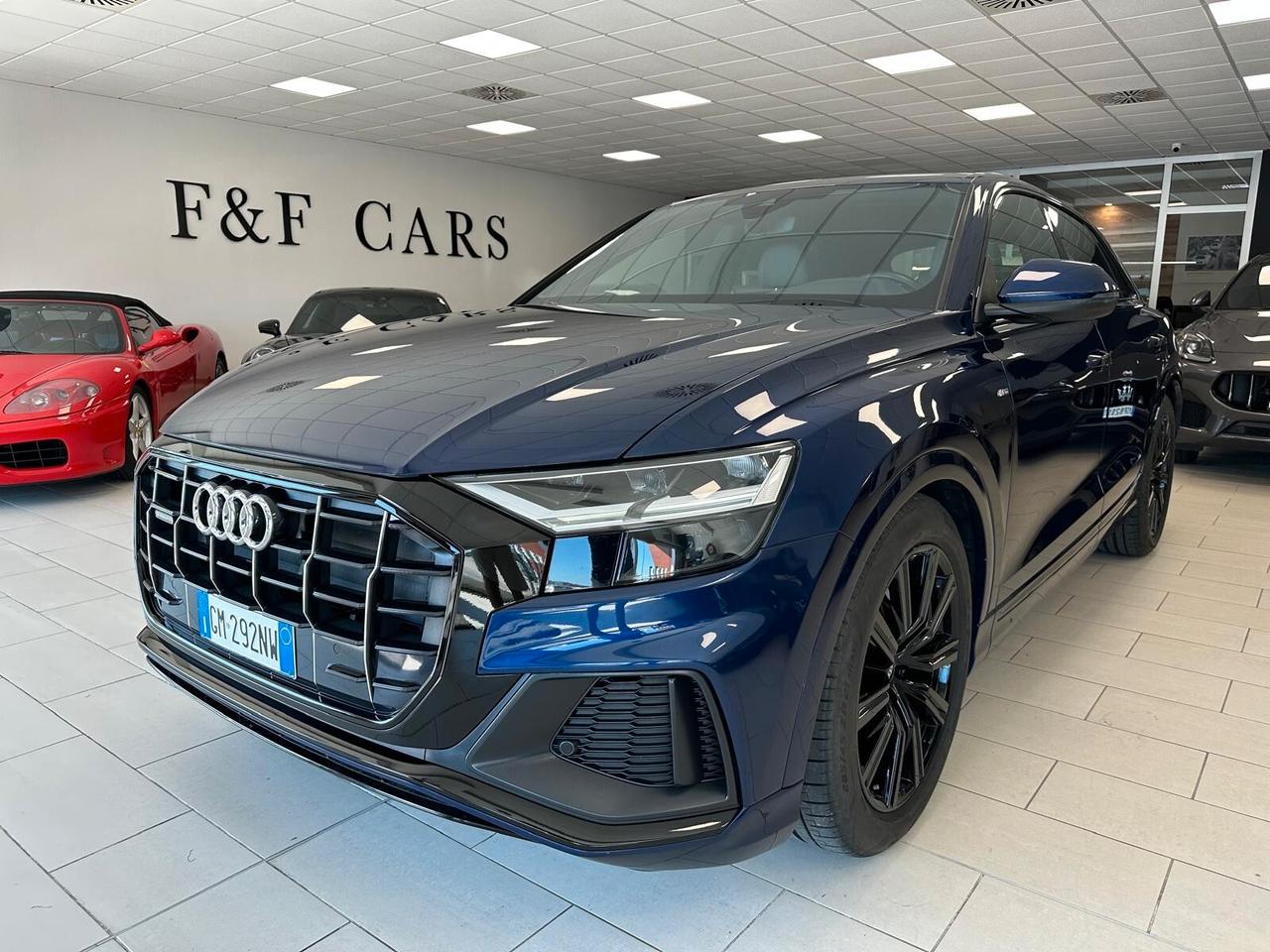 Audi Q8 50 TDI 286 CV quattro S line Uff. Italiana Unico Proprietario