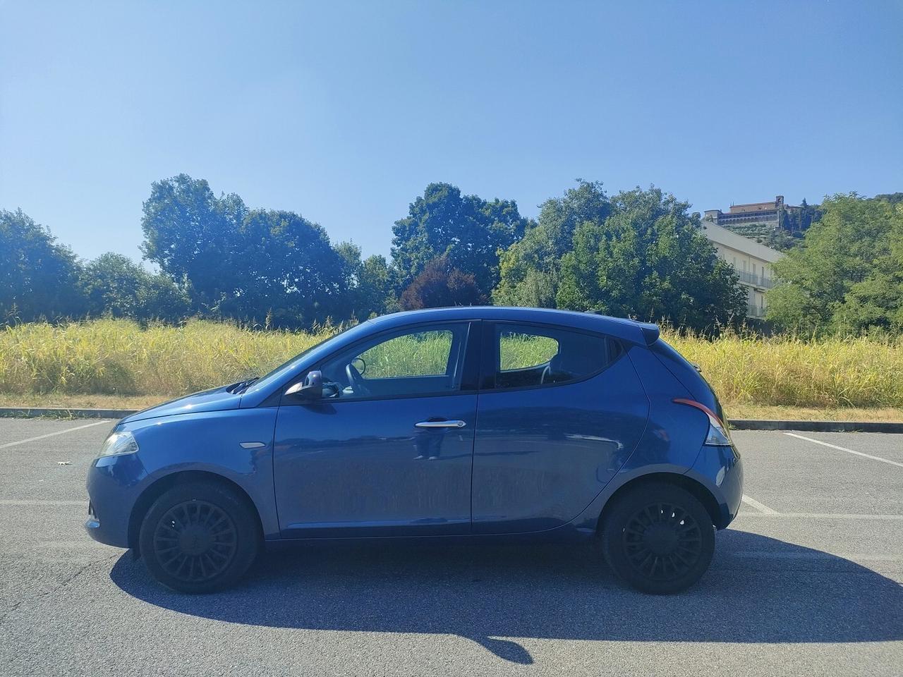 LANCIA Ypsilon 1.0 Firefly Hybrid Silver s&s 70cv