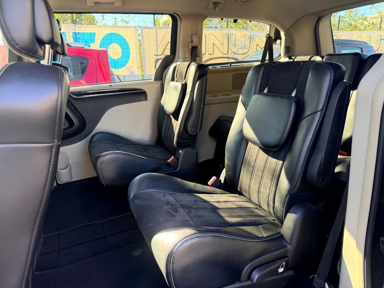 Lancia Voyager 2.8 Turbodiesel Platinum 177 CV