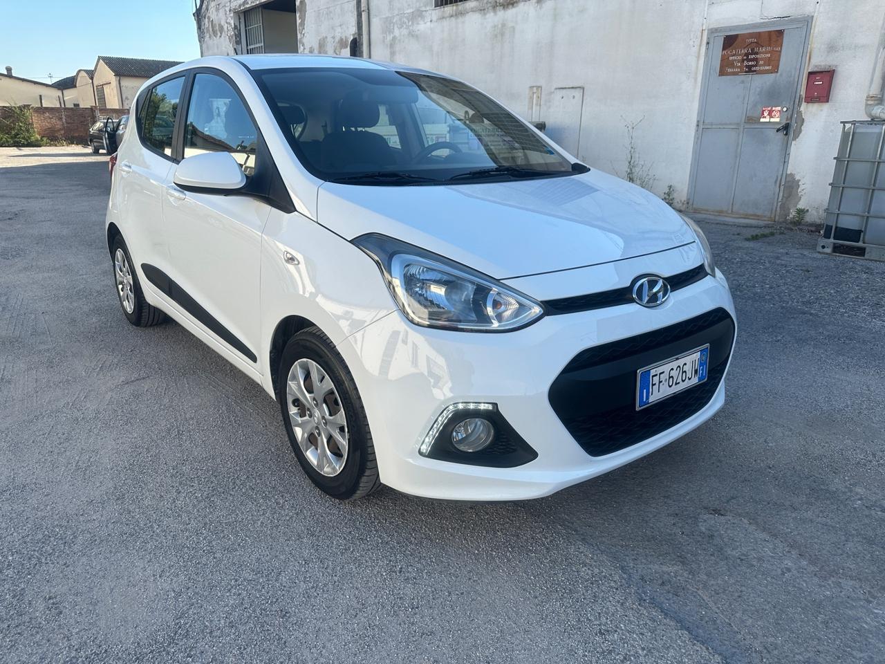 Hyundai i10 1.0 MPI Sound Edition