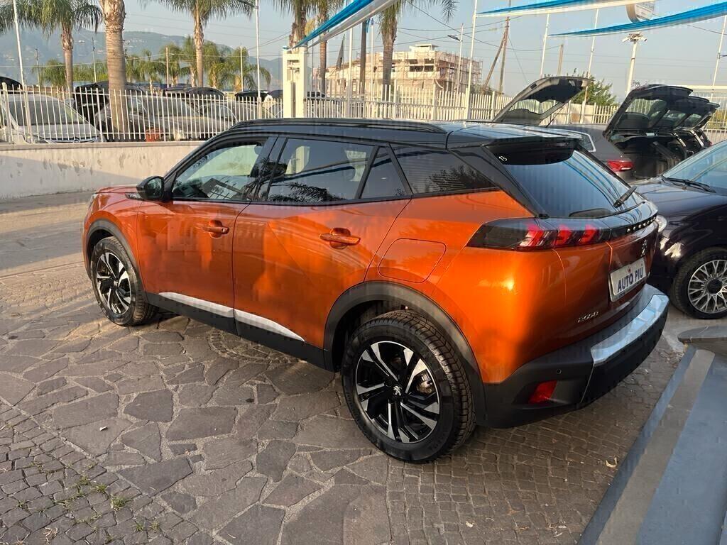 Peugeot 2008 BlueHDi 100 S&S GT Line BICOLOR