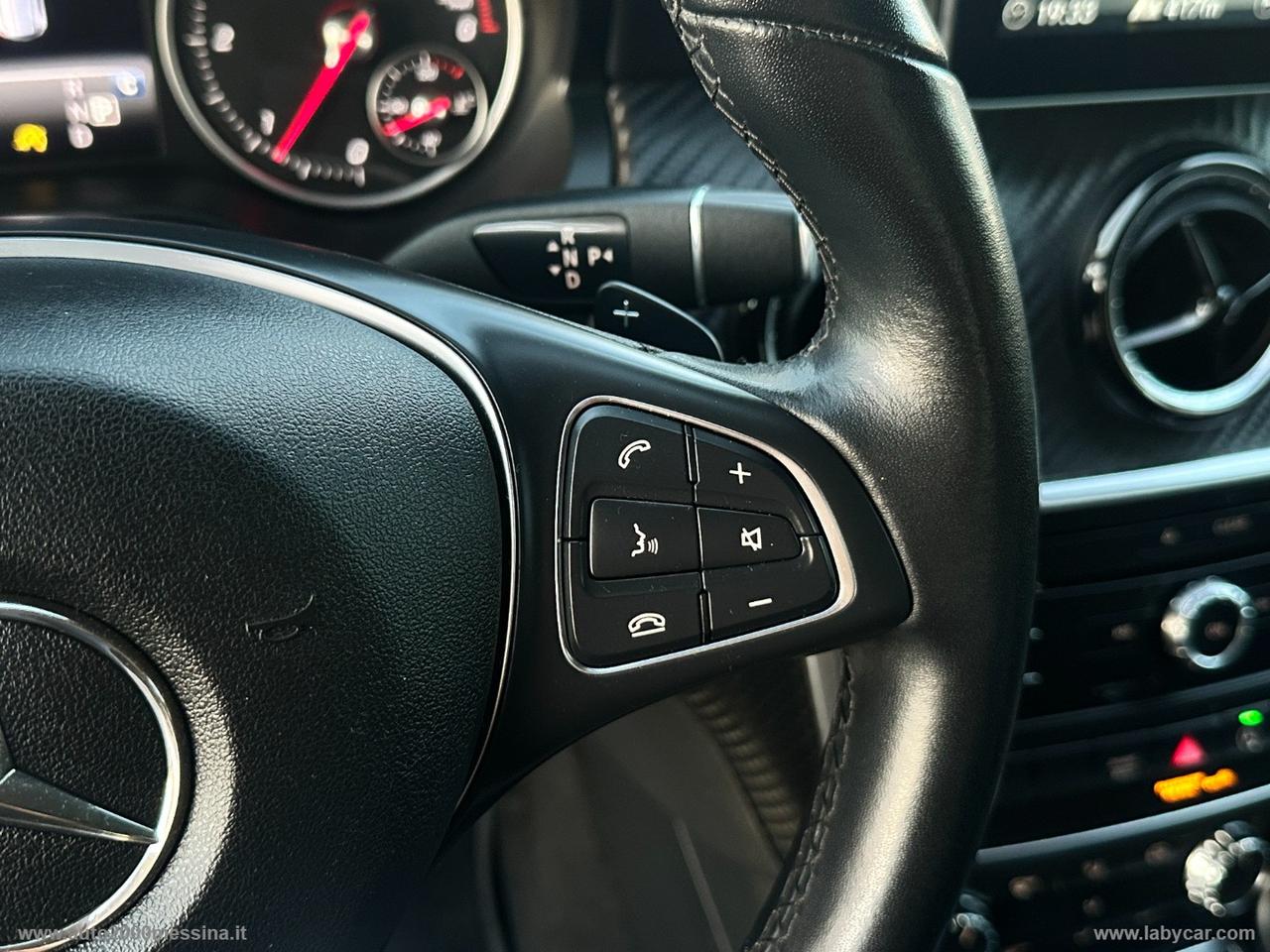 MERCEDES-BENZ GLA 200 d Automatic Business Extra