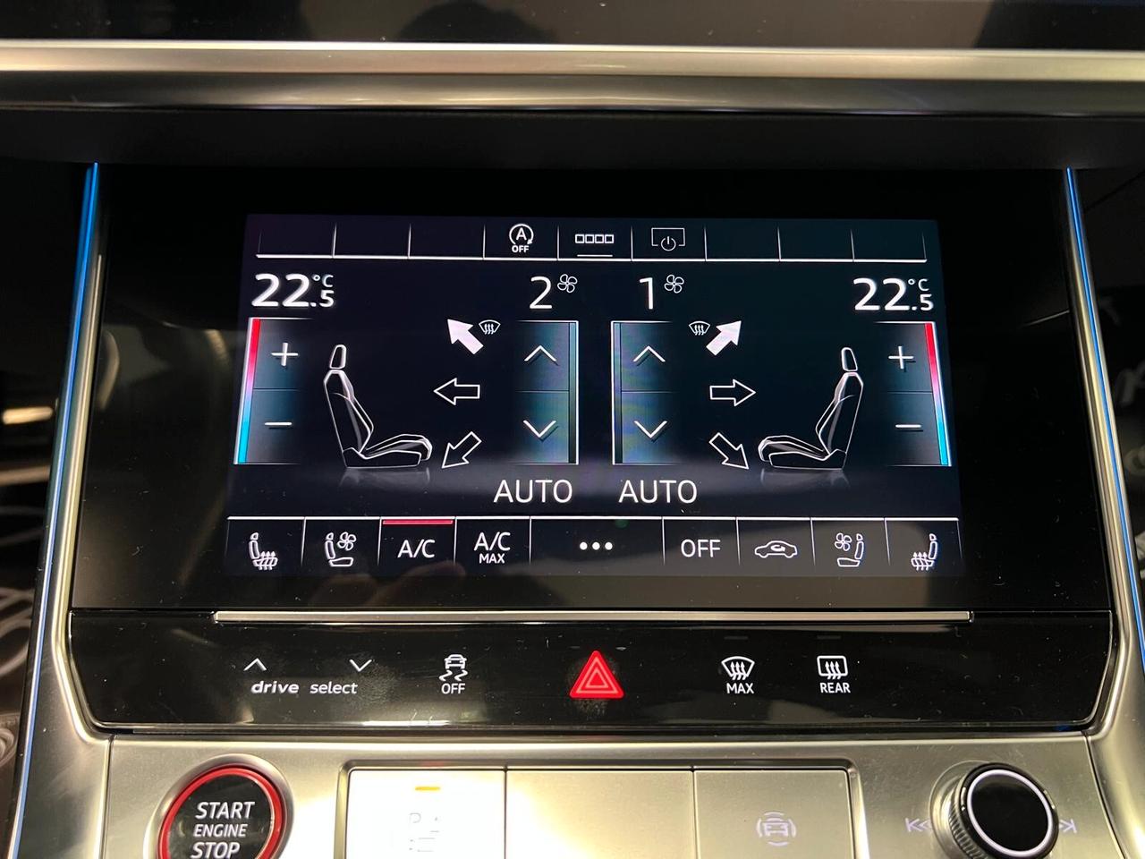 AUDI RS6 AVANT 4.0 V8 MHEV 600CV QUATTRO TETTO PELLE NAVI ANNO 2023