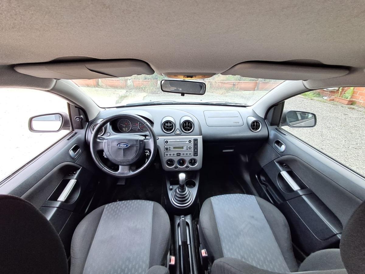 FORD - Fiesta - 1.2i 16V 5 porte Ambiente