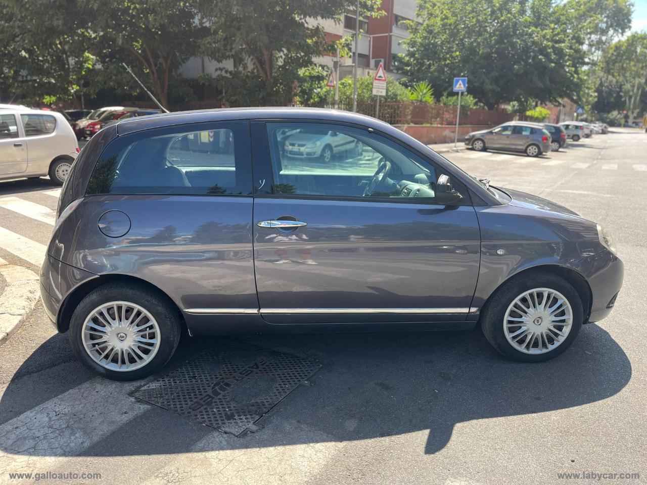 LANCIA Ypsilon 1.2 69 CV Platinum