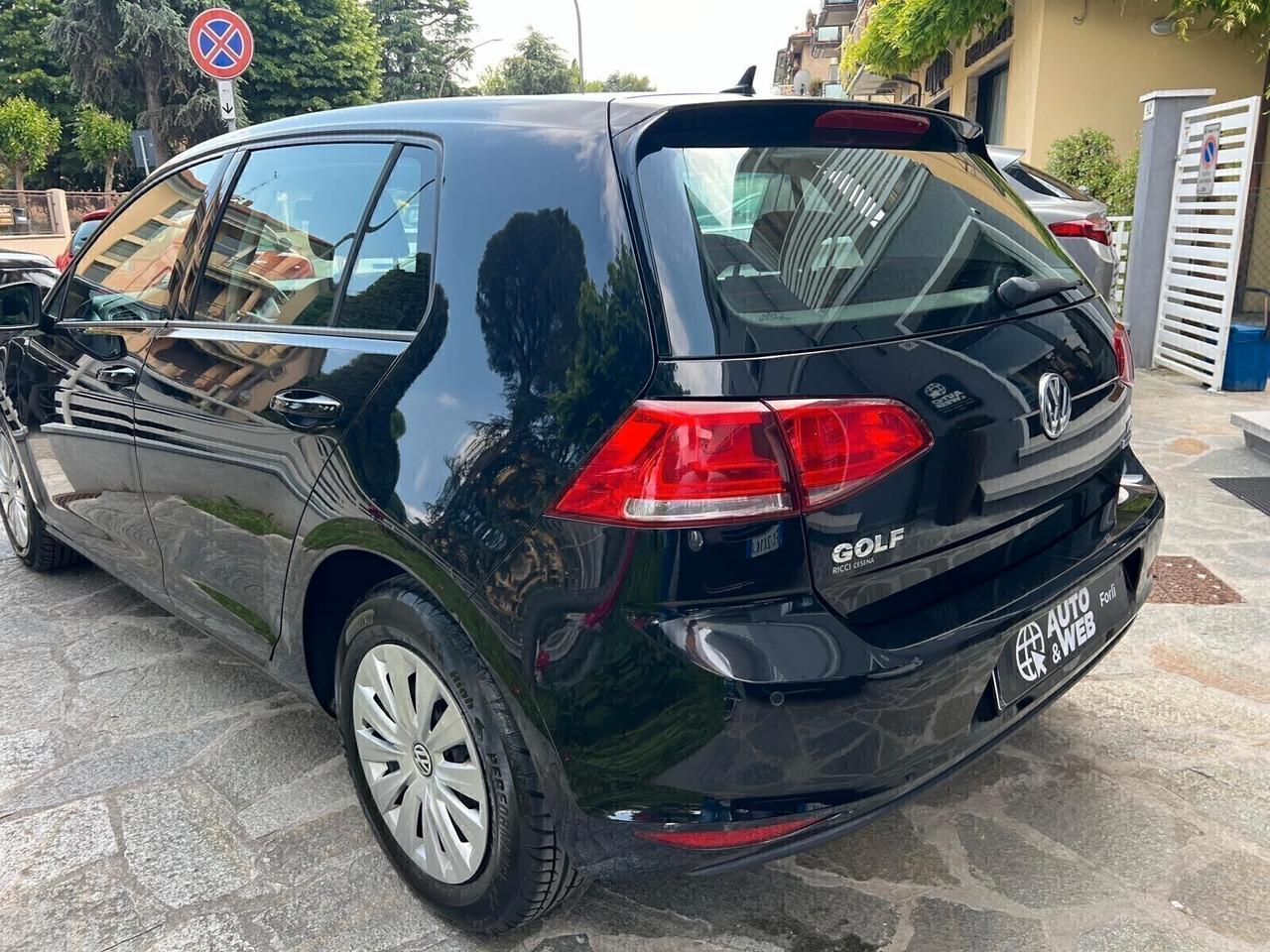 VW GOLF 1.6 TDI 90cv BlueMotion TECH. NEOPATENTATI