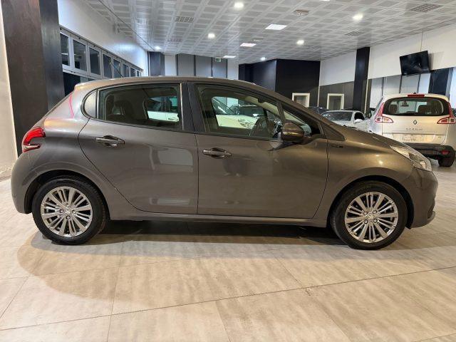PEUGEOT 208 1.2 PureTech 82CV 5P. Signature