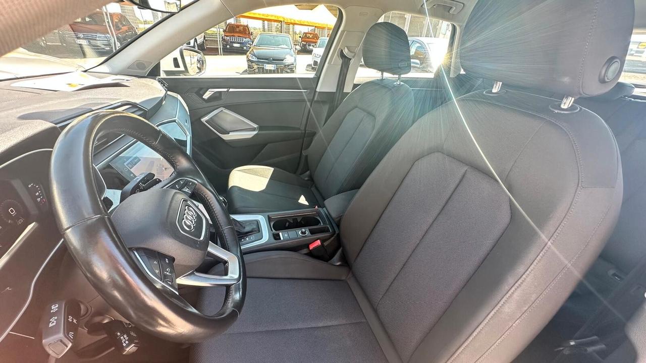 Audi Q3 2.0 TDI 150 CV S tronic Business KM CERTIFICATI