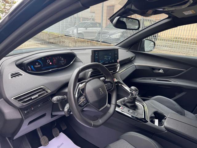 PEUGEOT 3008 PureTech Turbo 130CV Allure Pack NAVI+RETR.