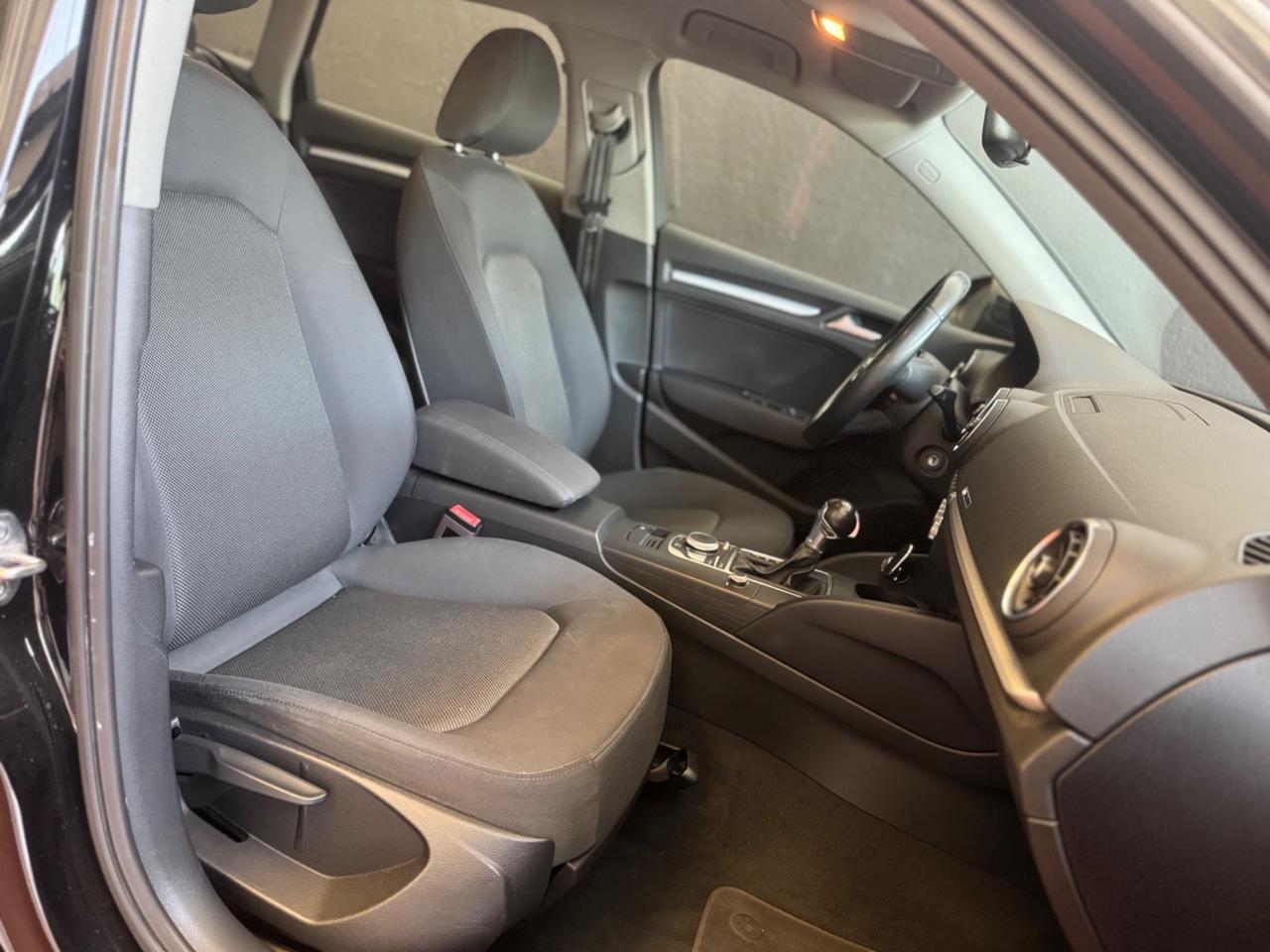 Audi A3 SPB 1.6 TDI 116 CV S tronic Sport