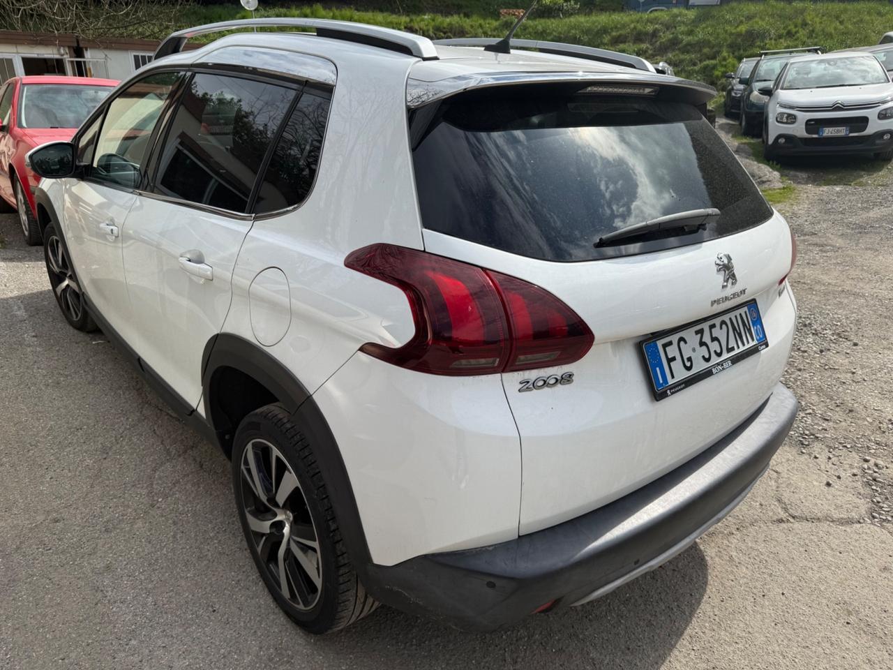 Peugeot 2008 BlueHDi 120 S&S Allure
