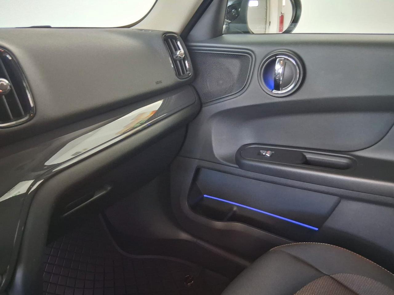MINI Cooper D Countryman