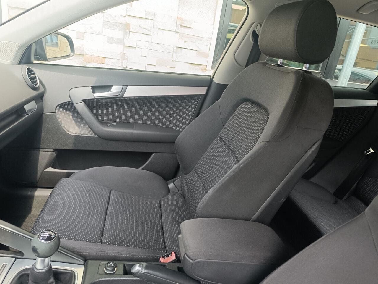 Audi A3 SPORTBACK 2.0 16V TDI S-LINE
