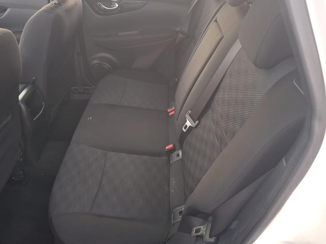 Nissan Qashqai 1.5 dCi N-Connecta