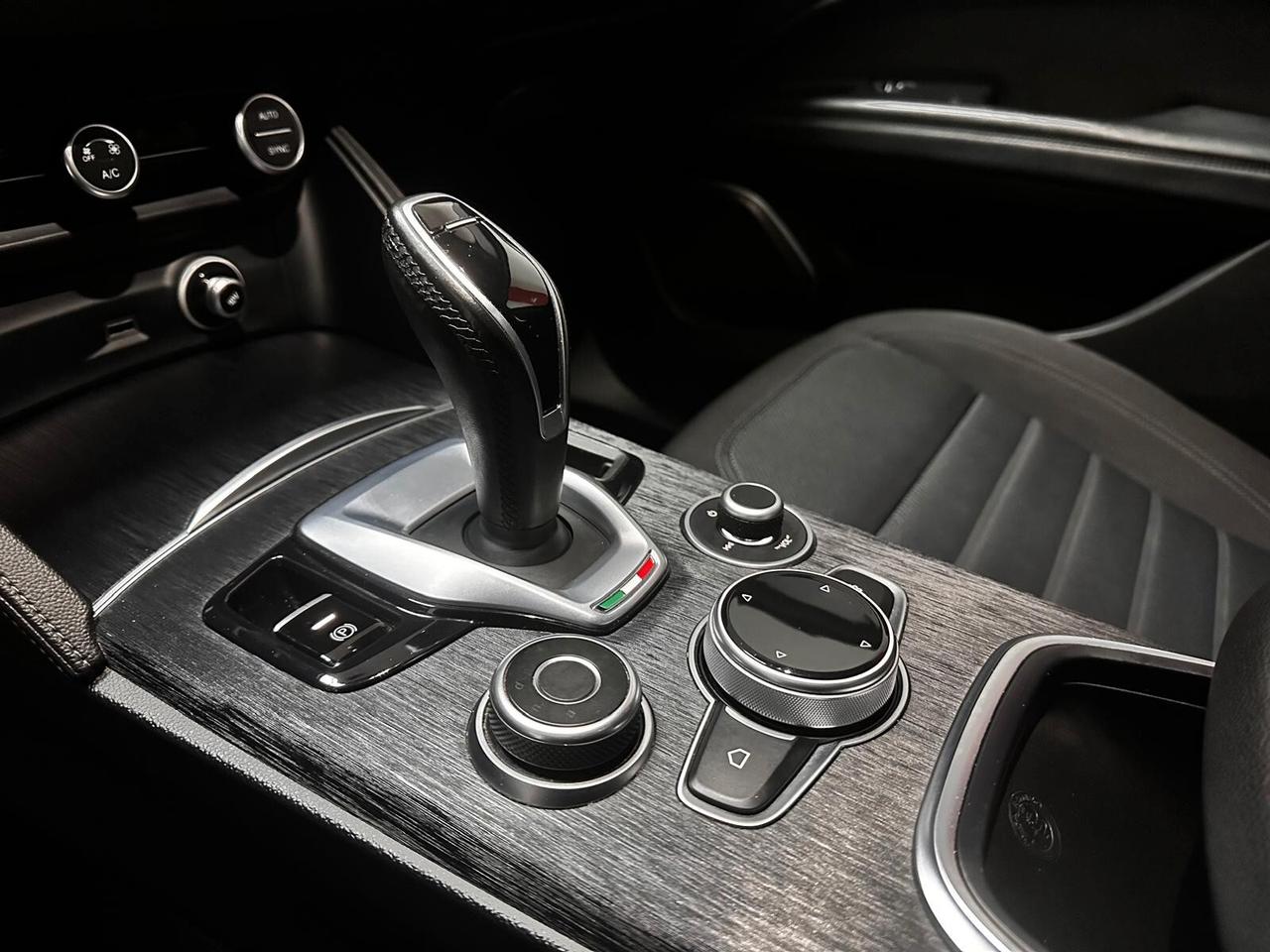 Alfa Romeo Stelvio 2.2 Turbodiesel 160 CV AT8 RWD Business