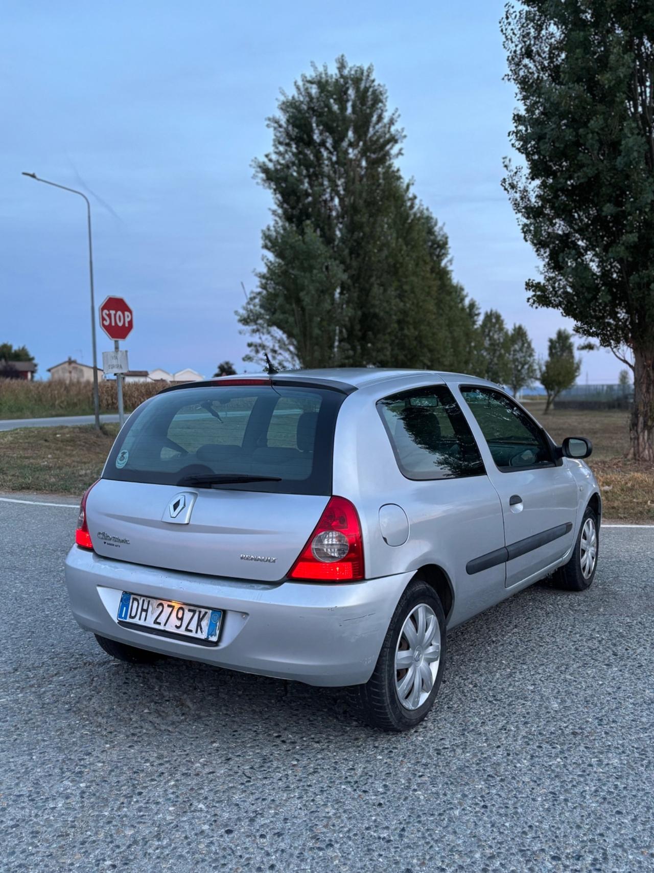 Renault Clio 1.2 NEOPATENTATI