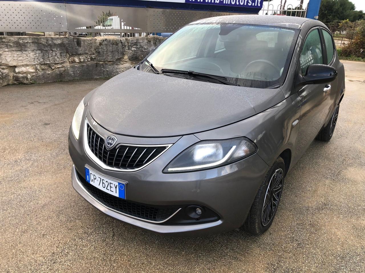 Lancia Ypsilon 1.0 FireFly 5 porte S&S Hybrid Gold