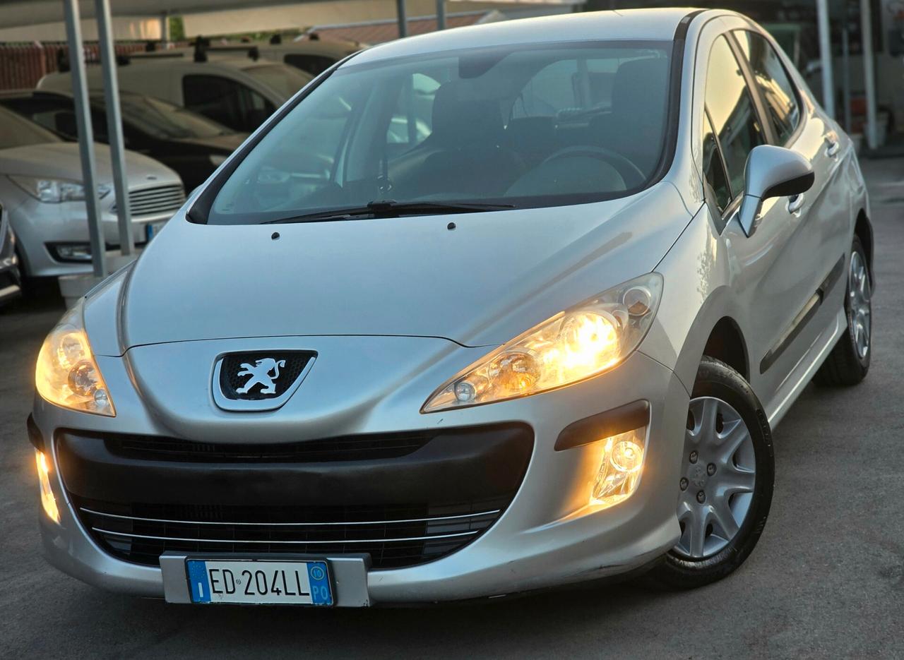 Peugeot 308 1.6 HDi 90CV 5p. Tecno