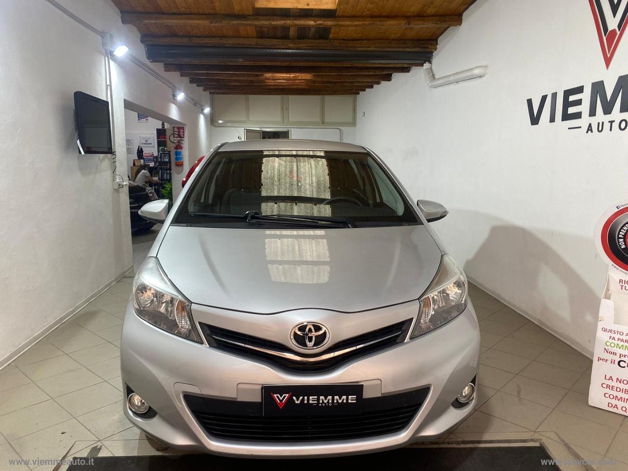 TOYOTA Yaris 1.0 5p.