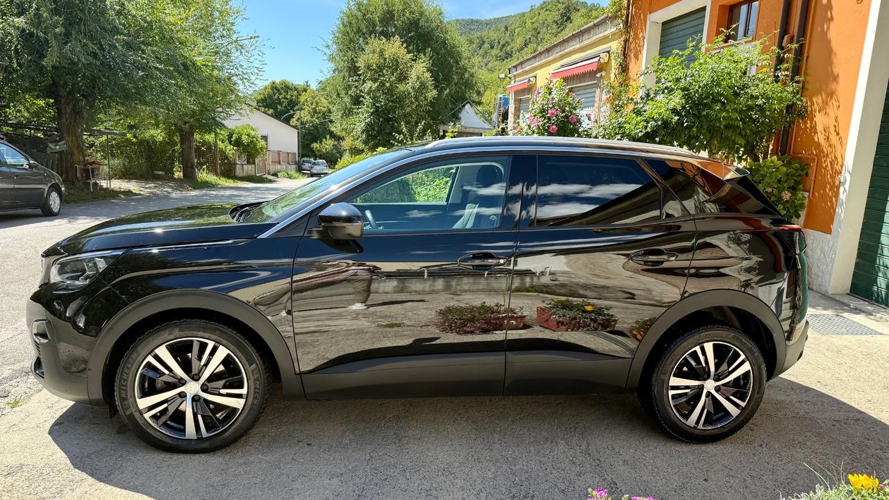 Peugeot 3008 BlueHDi 130 S&S EAT8 Allure
