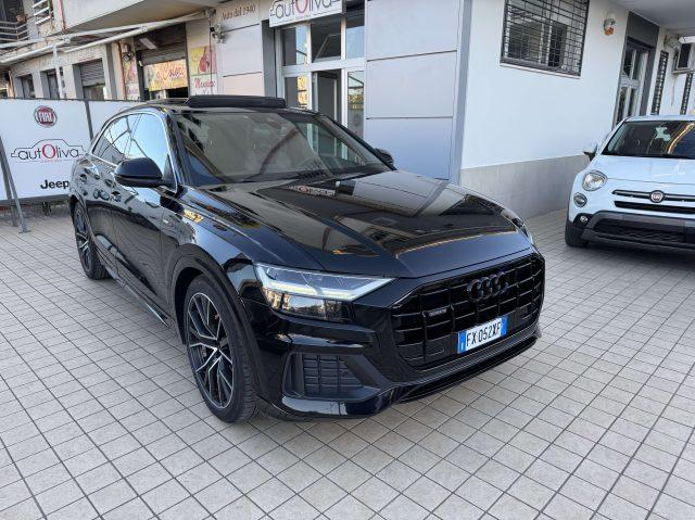 AUDI Q8 50 3.0 tdi S-line quattro Tetto cerchi 22